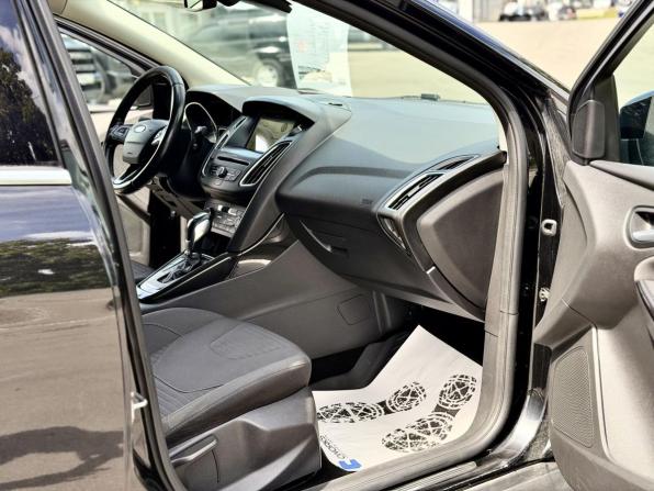 Ford Focus III Рестайлинг с пробегом 2017 года, цена 1 059 000 рублей, 202760 км, седан, Автокод Объявления