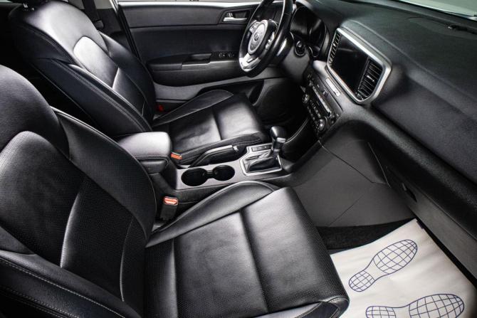 Kia Sportage IV Рестайлинг с пробегом 2019 года, цена 2 239 000 рублей, 107000 км, внедорожник, Автокод Объявления