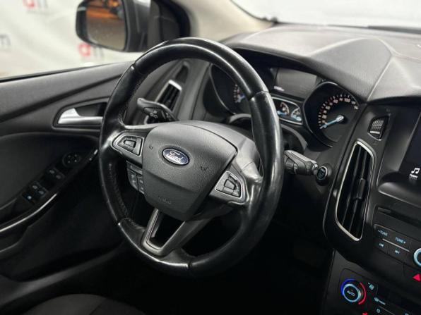 Ford Focus III Рестайлинг с пробегом 2017 года, цена 1 039 000 рублей, 174000 км, универсал, Автокод Объявления