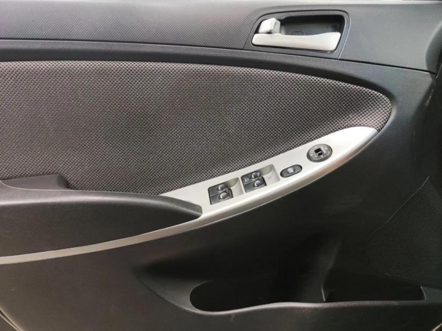 Hyundai Solaris I Набережные Челны  - изображение 6