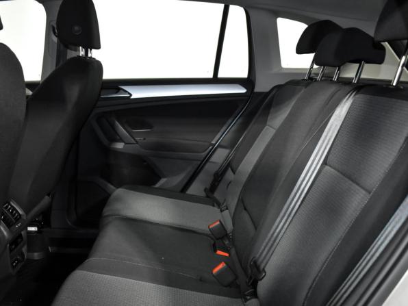 Volkswagen Tiguan II Рестайлинг с пробегом 2021 года, цена 2 235 000 рублей, 184951 км, внедорожник, Автокод Объявления