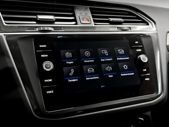 Volkswagen Tiguan II с пробегом 2018 года, цена 2 495 000 рублей, 121696 км, внедорожник, Автокод Объявления