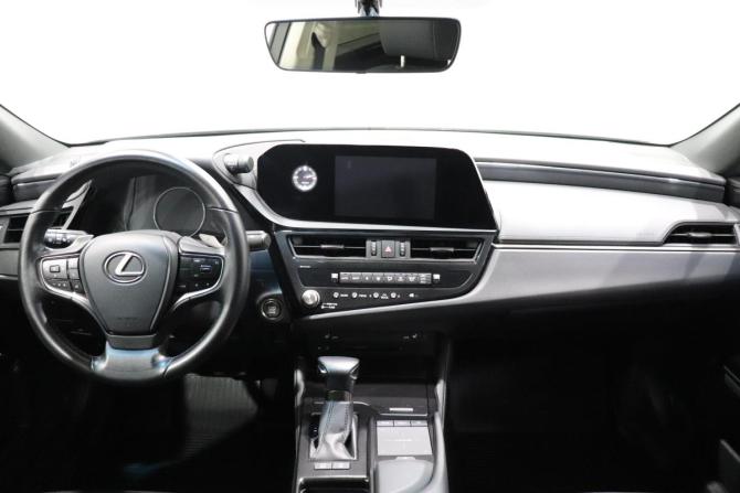 Lexus ES VII Рестайлинг с пробегом 2021 года, цена 3 410 000 рублей, 91269 км, седан, Автокод Объявления