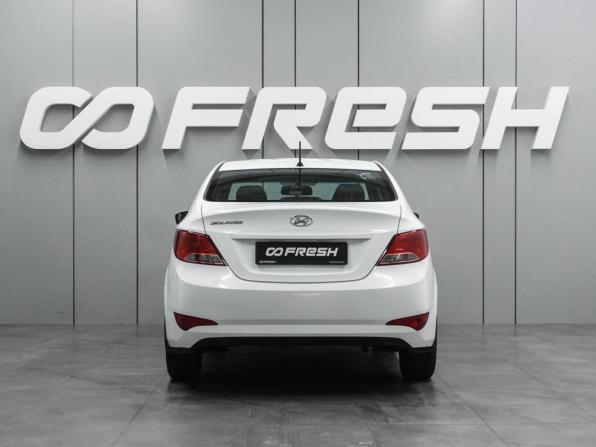 Hyundai Solaris I Рестайлинг с пробегом 2016 года, цена 939 000 рублей, 206165 км, седан, Автокод Объявления
