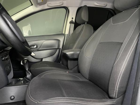 Renault Logan II с пробегом 2018 года, цена 799 000 рублей, 102382 км, седан, Автокод Объявления