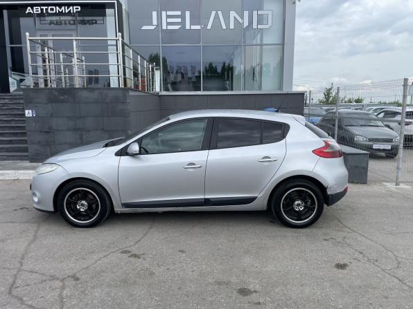 Renault Megane III с пробегом 2010 года, цена 550 000 рублей, 308355 км, хэтчбек, Автокод Объявления