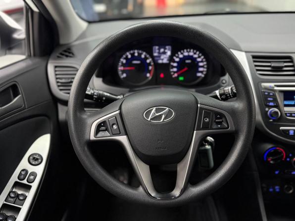 Hyundai Solaris I Рестайлинг с пробегом 2016 года, цена 1 030 000 рублей, 136110 км, седан, Автокод Объявления