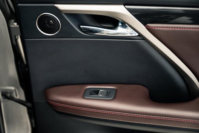 Lexus RX IV Рестайлинг с пробегом 2020 года, цена 5 700 000 рублей, 23673 км, внедорожник, Автокод Объявления