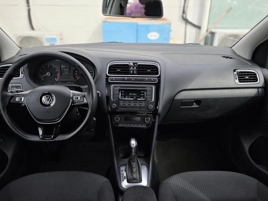Volkswagen Polo V Рестайлинг Санкт-Петербург  - изображение 10