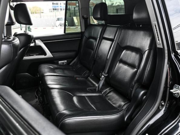 Toyota Land Cruiser 200 Series Рестайлинг 1 с пробегом 2014 года, цена 3 799 000 рублей, 217089 км, внедорожник, Автокод Объявления