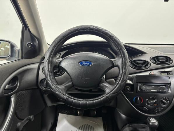 Ford Focus I Рестайлинг с пробегом 2004 года, цена 370 000 рублей, 302660 км, седан, Автокод Объявления