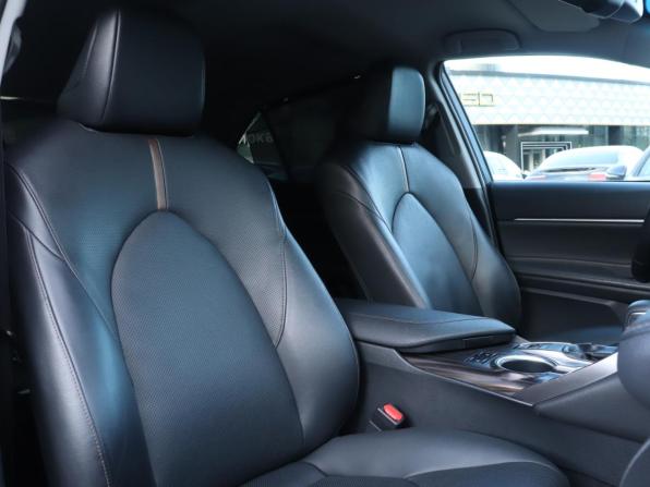 Toyota Camry VIII (XV70) с пробегом 2020 года, цена 3 180 000 рублей, 109348 км, седан, Автокод Объявления