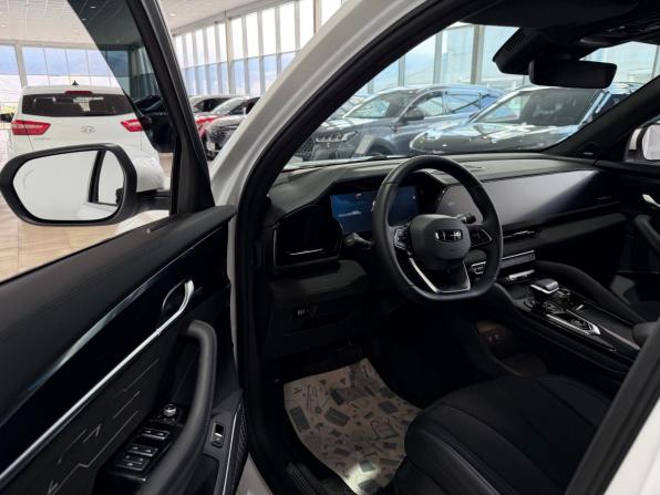 Geely Monjaro I с пробегом 2024 года, цена 3 600 000 рублей, 5112 км, внедорожник, Автокод Объявления