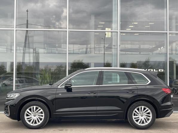 Volkswagen Touareg III Рестайлинг с пробегом 2025 года, цена 7 000 000 рублей, 19500 км, внедорожник, Автокод Объявления