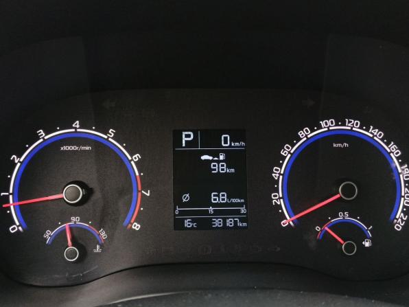 Kia Rio IV Рестайлинг с пробегом 2021 года, цена 1 589 000 рублей, 38185 км, седан, Автокод Объявления
