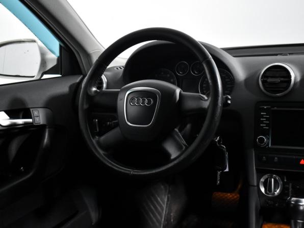 Audi A3 II (8P) Рестайлинг 2 с пробегом 2011 года, цена 499 000 рублей, 216970 км, хэтчбек, Автокод Объявления
