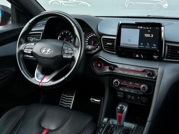 Hyundai Veloster II с пробегом 2020 года, цена 2 095 300 рублей, 77881 км, хэтчбек, Автокод Объявления