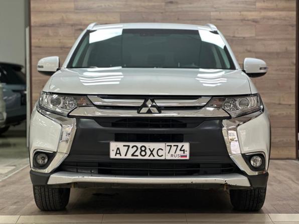 Mitsubishi Outlander III Рестайлинг 2 с пробегом 2015 года, цена 1 550 000 рублей, 202480 км, внедорожник, Автокод Объявления