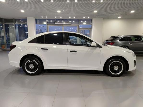 Chevrolet Cruze I Рестайлинг с пробегом 2015 года, цена 695 000 рублей, 223195 км, седан, Автокод Объявления