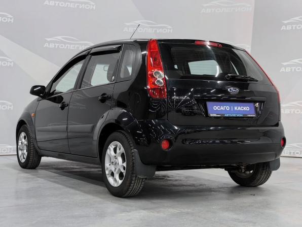 Ford Fiesta Mk5 с пробегом 2007 года, цена 395 000 рублей, 199006 км, хэтчбек, Автокод Объявления