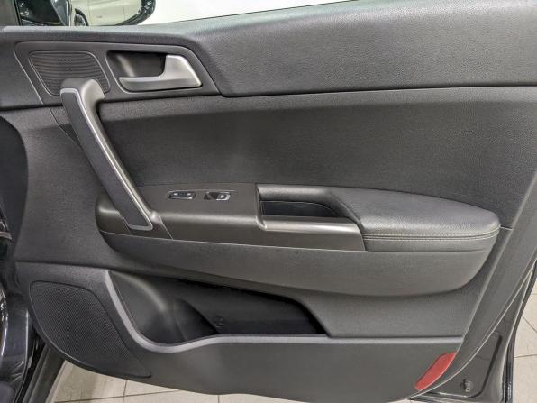 Kia Sportage IV с пробегом 2018 года, цена 1 990 000 рублей, 106800 км, внедорожник, Автокод Объявления