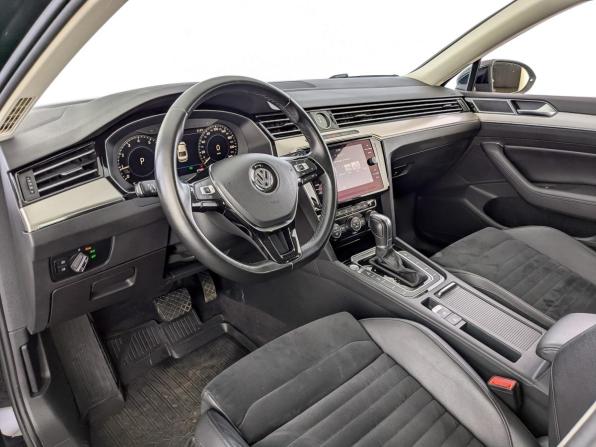 Volkswagen Passat B8 с пробегом 2018 года, цена 2 645 000 рублей, 66799 км, седан, Автокод Объявления