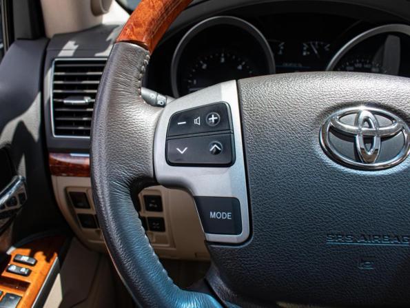 Toyota Land Cruiser 200 Series Рестайлинг 1 с пробегом 2015 года, цена 5 645 000 рублей, 121218 км, внедорожник, Автокод Объявления