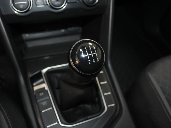 Volkswagen Tiguan II с пробегом 2018 года, цена 2 099 900 рублей, 98453 км, внедорожник, Автокод Объявления
