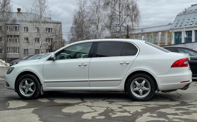 Skoda Superb II Рестайлинг с пробегом 2013 года, цена 1 049 000 рублей, 165214 км, лифтбек, Автокод Объявления