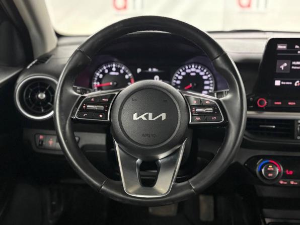 Kia Cerato IV Рестайлинг с пробегом 2022 года, цена 2 249 000 рублей, 93000 км, седан, Автокод Объявления