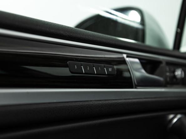 Volkswagen Touareg II Рестайлинг с пробегом 2014 года, цена 1 839 000 рублей, 297904 км, внедорожник, Автокод Объявления