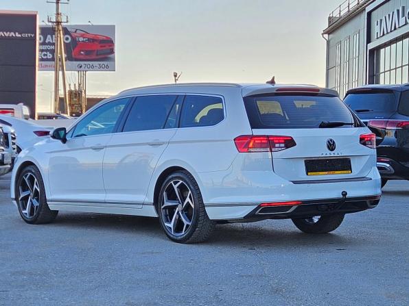 Volkswagen Passat B8 Рестайлинг с пробегом 2020 года, цена 1 790 000 рублей, 227300 км, универсал, Автокод Объявления