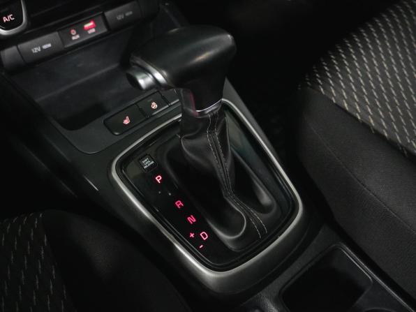 Kia Rio IV с пробегом 2018 года, цена 1 249 000 рублей, 131471 км, хэтчбек, Автокод Объявления
