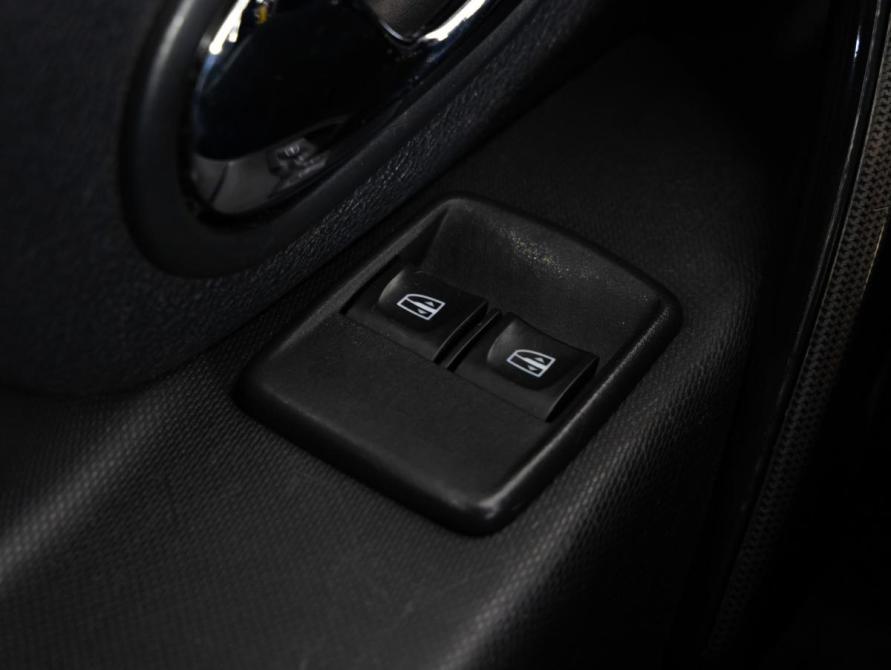 Renault Sandero II Рестайлинг Санкт-Петербург  - изображение 18