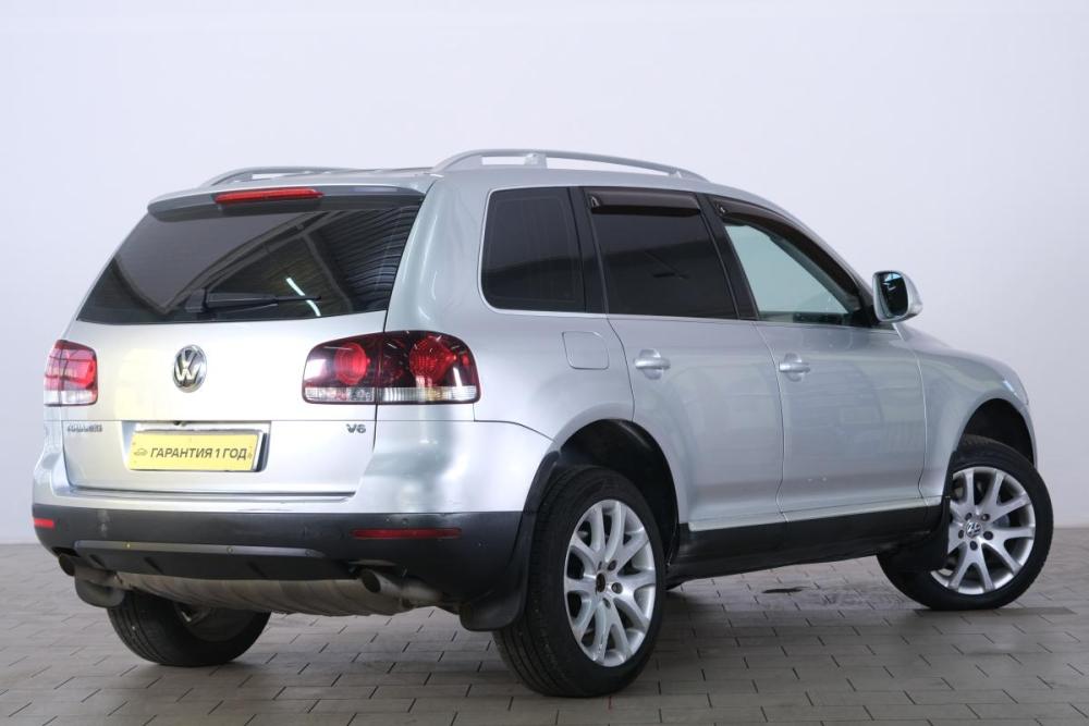 Volkswagen Touareg I Рестайлинг Омск  - изображение 7