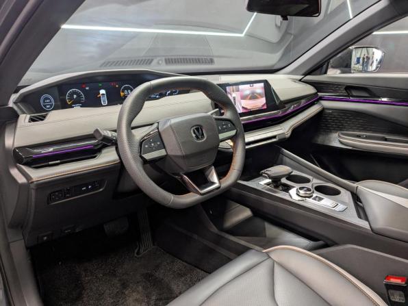 Changan UNI-V I с пробегом 2024 года, цена 2 595 000 рублей, 6362 км, лифтбек, Автокод Объявления