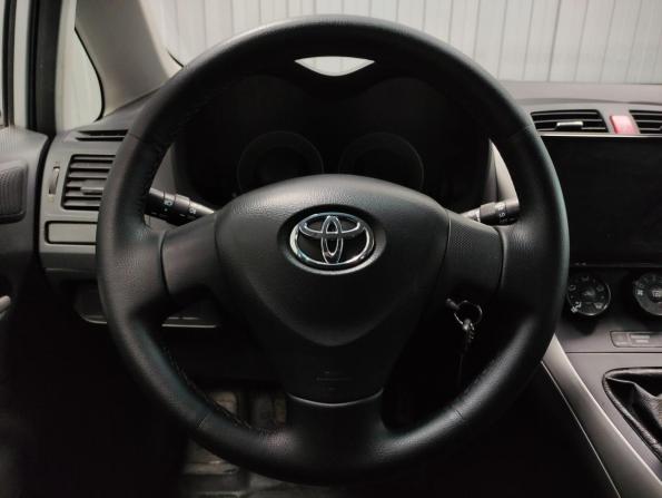 Toyota Auris I с пробегом 2008 года, цена 599 000 рублей, 234294 км, хэтчбек, Автокод Объявления