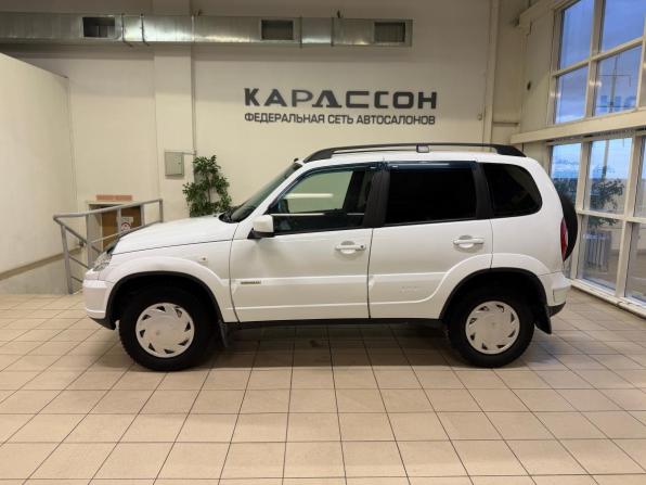 Chevrolet Niva I Рестайлинг с пробегом 2016 года, цена 704 000 рублей, 111000 км, внедорожник, Автокод Объявления