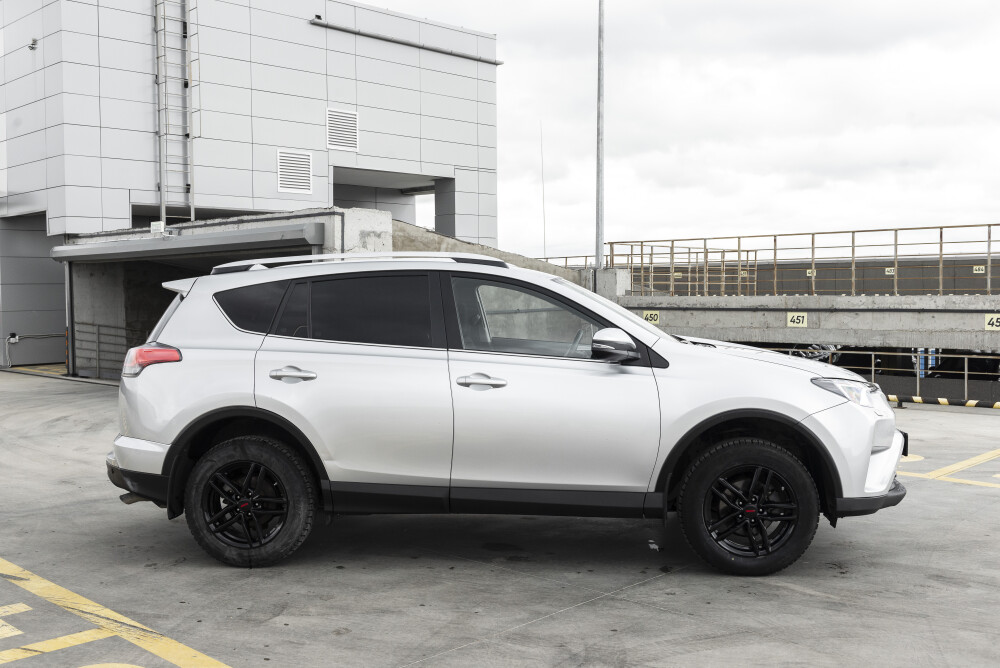 Toyota RAV4 IV (XA40) Рестайлинг Казань  - изображение 4
