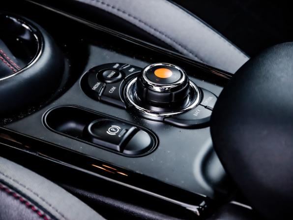 Mini Clubman II Рестайлинг с пробегом 2020 года, цена 3 399 900 рублей, 119812 км, универсал, Автокод Объявления