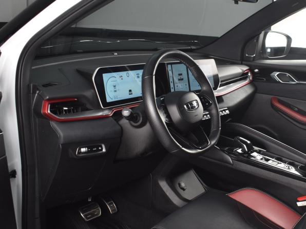 Geely Coolray I Рестайлинг с пробегом 2024 года, цена 2 149 999 рублей, 60877 км, внедорожник, Автокод Объявления