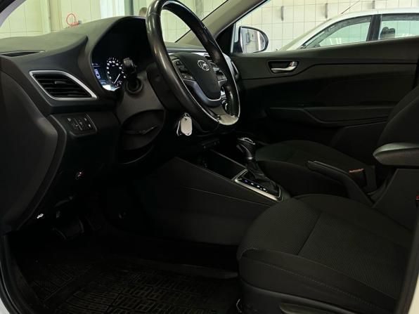 Hyundai Solaris I Рестайлинг с пробегом 2017 года, цена 1 248 000 рублей, 148500 км, седан, Автокод Объявления
