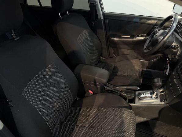 Toyota Corolla IX (E120 E130) Рестайлинг с пробегом 2004 года, цена 490 000 рублей, 224838 км, седан, Автокод Объявления