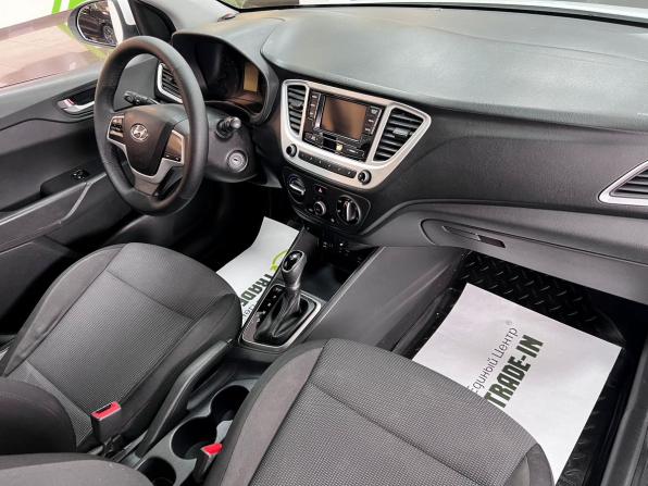Hyundai Solaris II с пробегом 2018 года, цена 895 000 рублей, 142352 км, седан, Автокод Объявления