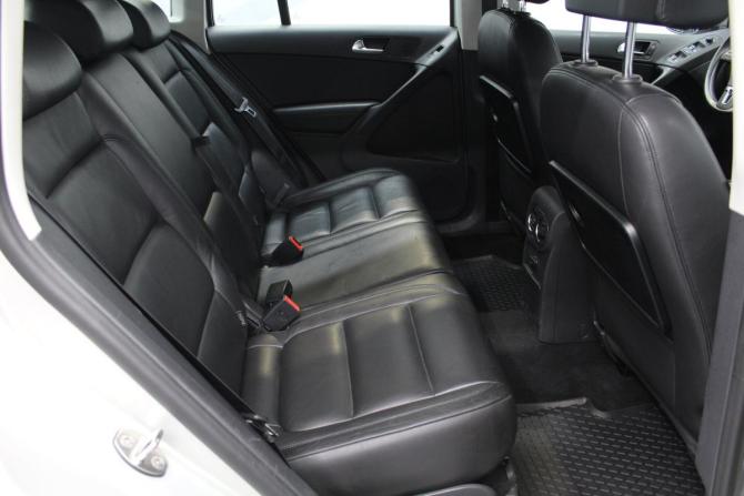 Volkswagen Tiguan I Рестайлинг с пробегом 2011 года, цена 1 199 000 рублей, 245134 км, внедорожник, Автокод Объявления