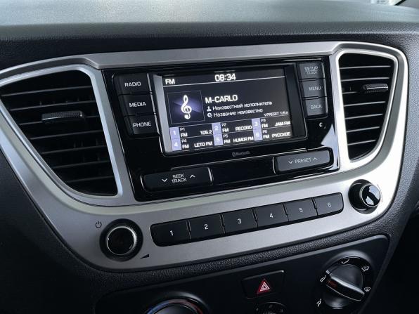 Hyundai Solaris II Рестайлинг с пробегом 2022 года, цена 1 590 000 рублей, 84087 км, седан, Автокод Объявления