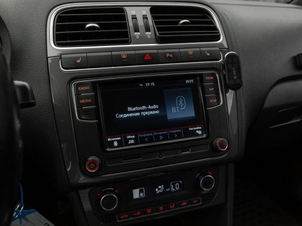 Volkswagen Polo V Рестайлинг с пробегом 2019 года, цена 1 250 000 рублей, 162019 км, седан, Автокод Объявления