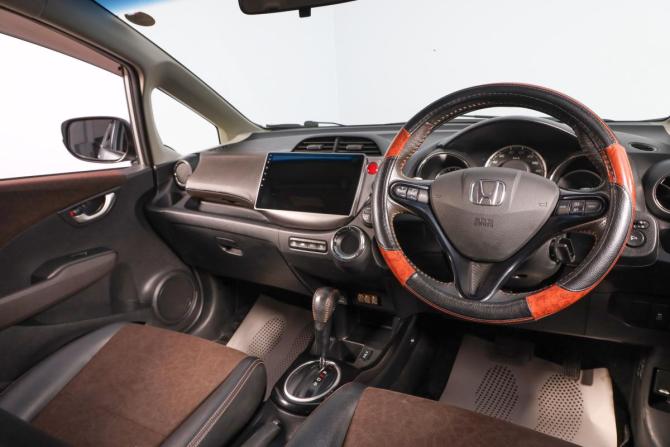 Honda Fit Shuttle I Рестайлинг с пробегом 2013 года, цена 1 169 000 рублей, 134850 км, универсал, Автокод Объявления