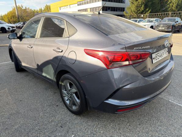 Hyundai Solaris II Рестайлинг с пробегом 2021 года, цена 1 490 000 рублей, 99515 км, седан, Автокод Объявления