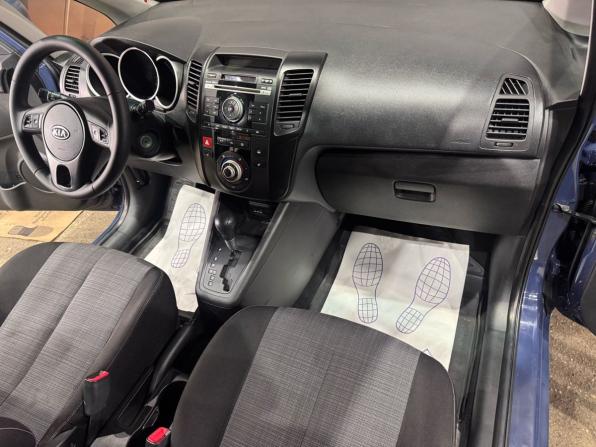 Kia Venga I с пробегом 2012 года, цена 830 000 рублей, 213675 км, компактвэн, Автокод Объявления